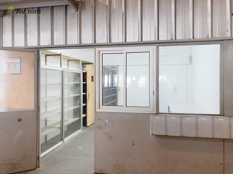 Local commercial - 1 000 m²