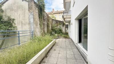 Appartement - 82 m² - 3 pièces