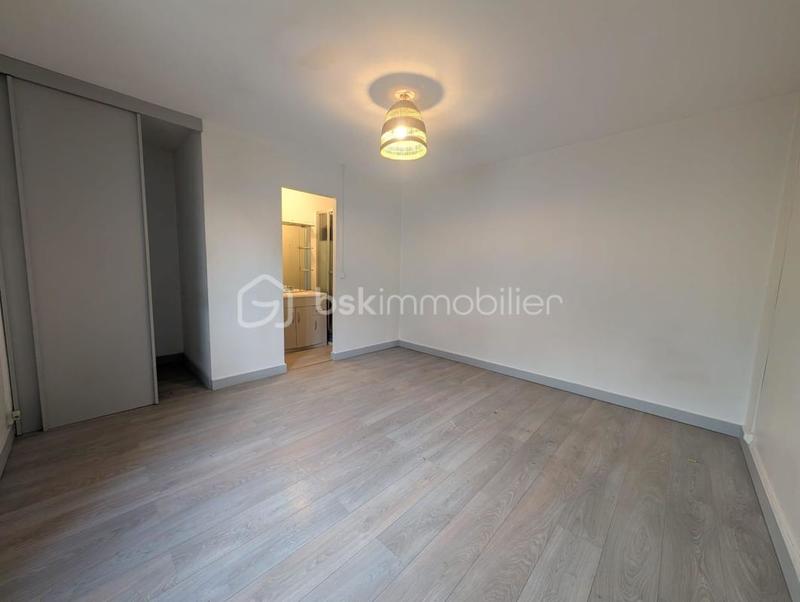 Immeuble - 179 m² - 7 pièces