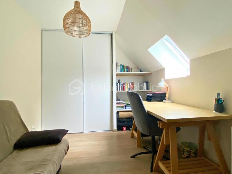 Maison - 93 m² - 5 pièces