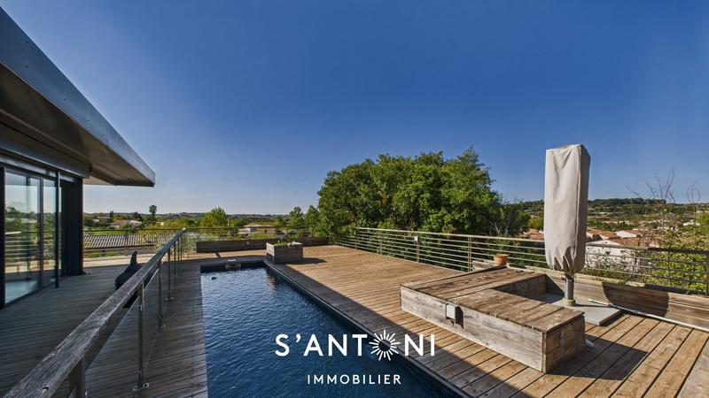 Villa - 180 m² - 4 pièces