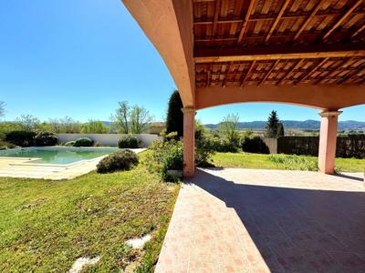 Maison - 160 m² - 5 pièces