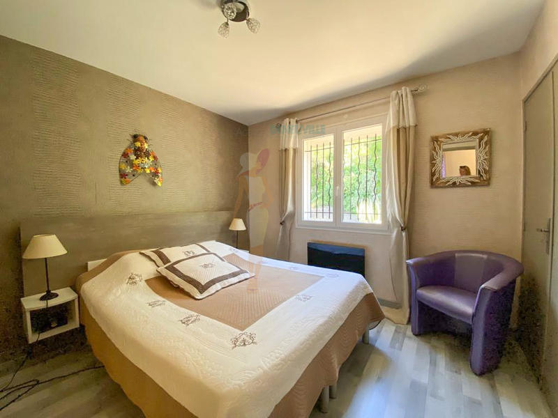 Villa - 185 m² - 6 pièces