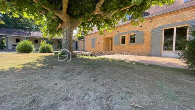 Maison en pierre - 240 m² - 10 pièces