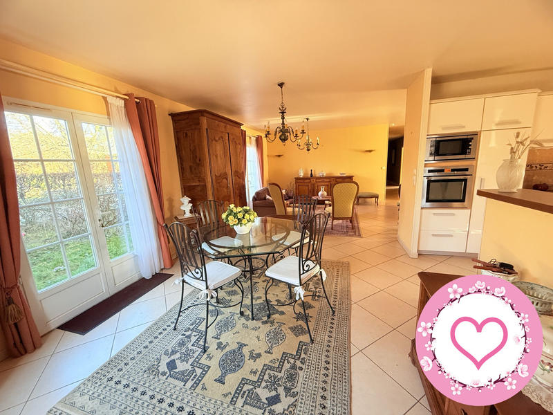 Maison - 165 m² - 6 pièces