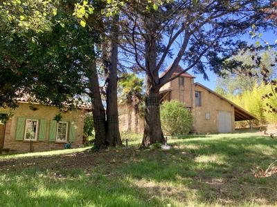 Villa - 233 m² - 8 pièces