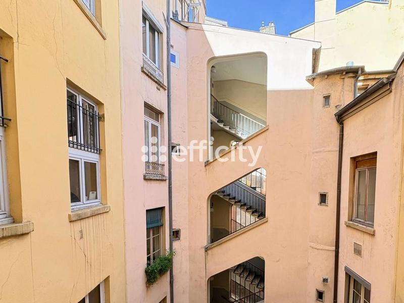 Appartement ancien - 44 m² - 2 pièces