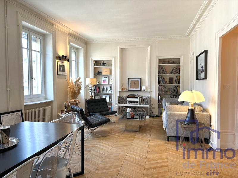 Appartement - 91 m² - 3 pièces