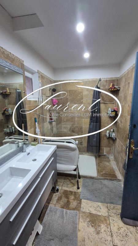 Immeuble - 134 m² - 6 pièces