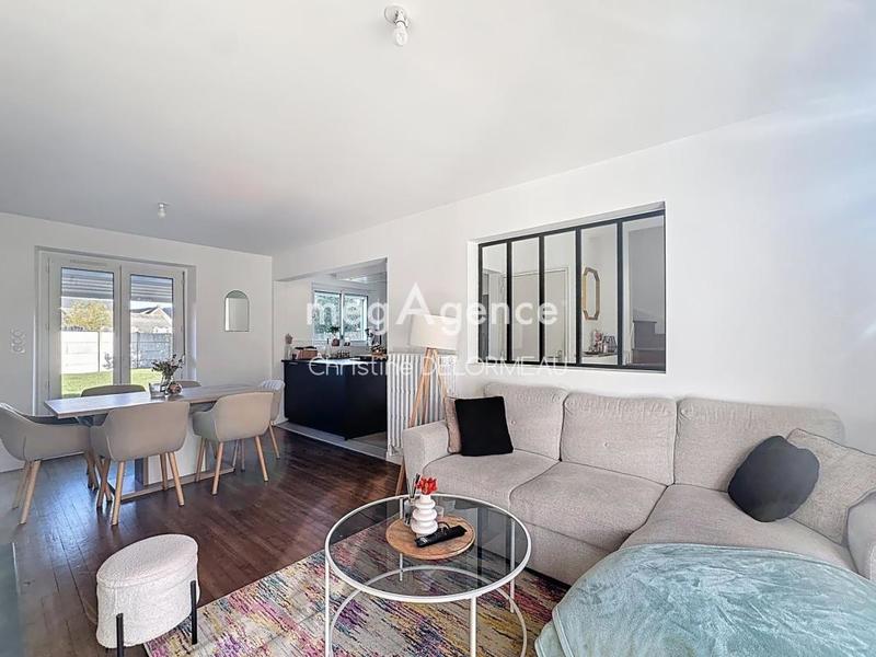 Maison - 94 m² - 5 pièces