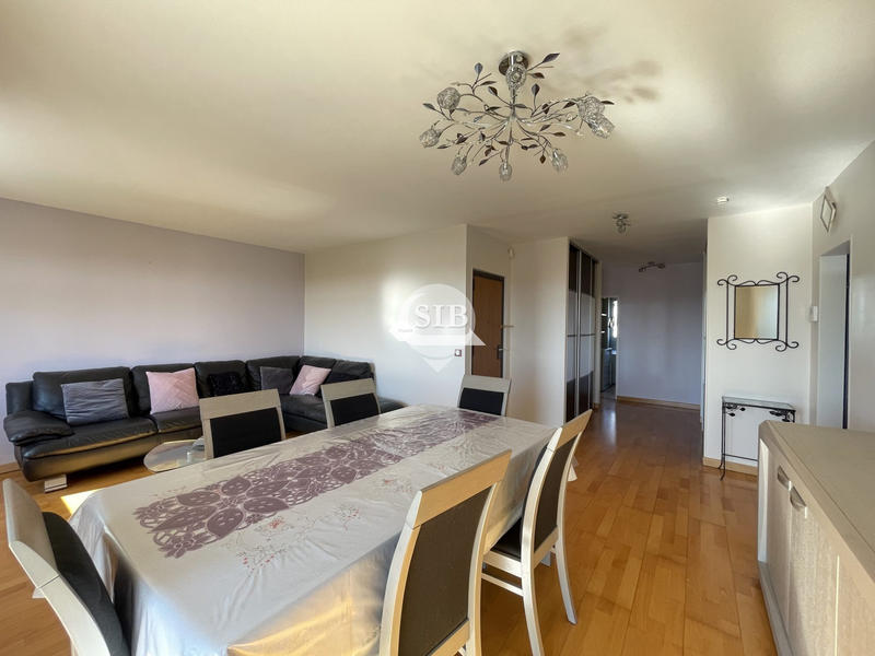 Appartement - 91 m² - 4 pièces