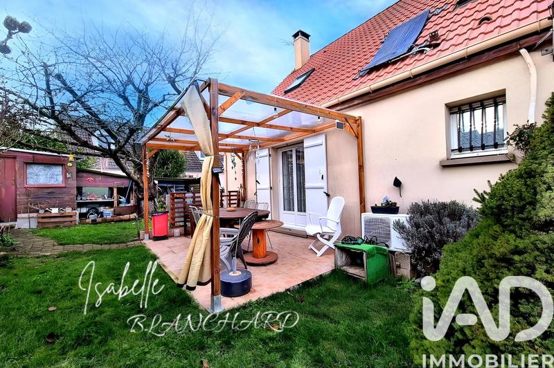 Maison - 90 m² - 5 pièces