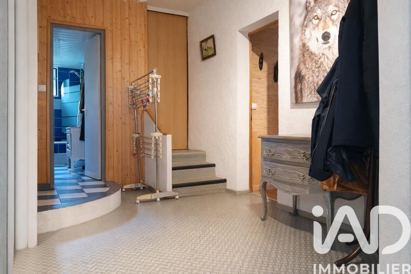 Maison - 203 m² - 10 pièces