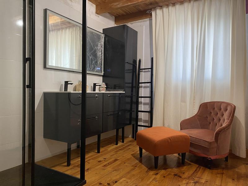 Maison traditionnelle - 220 m² - 10 pièces