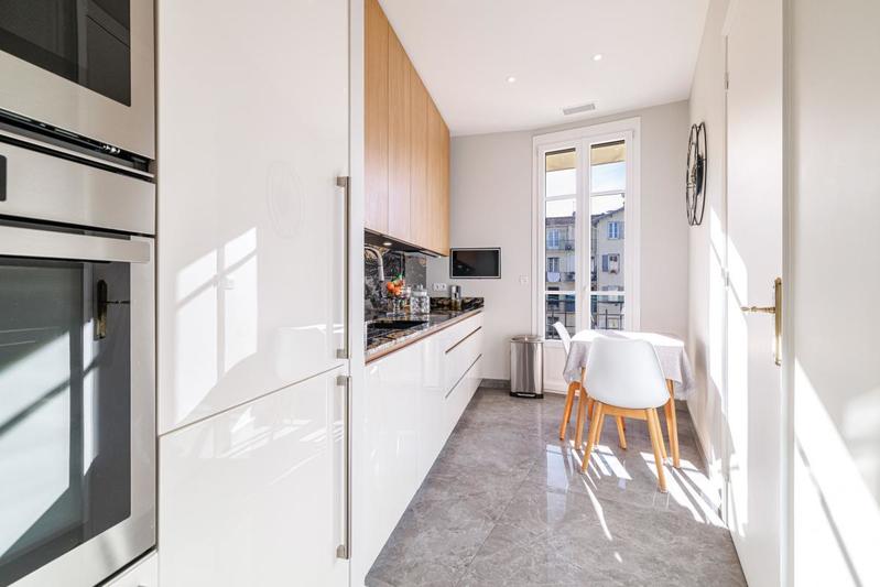 Appartement - 136 m² - 4 pièces