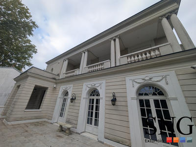 Maison - 275 m² - 6 pièces