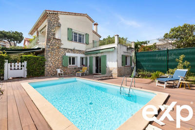 Maison - 155 m² - 6 pièces