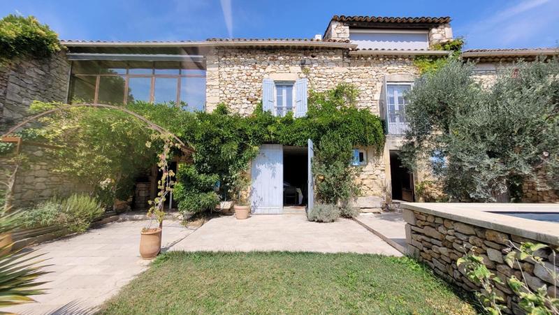 Maison - 195 m² - 8 pièces