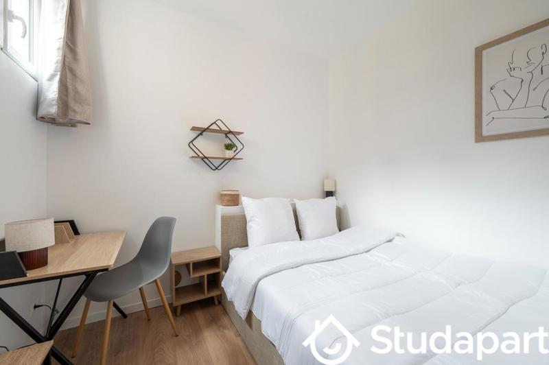 Chambre - 11 m² - 1 pièce