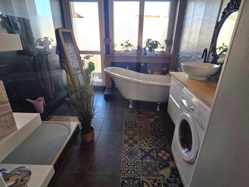 Appartement - 79 m² - 3 pièces