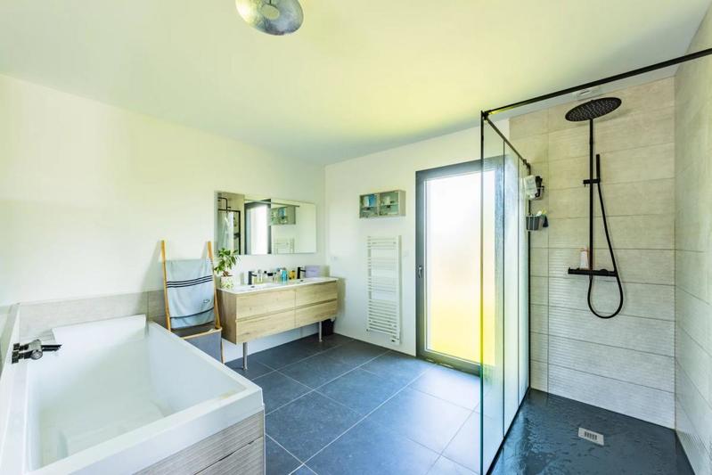 Maison - 105 m² - 4 pièces