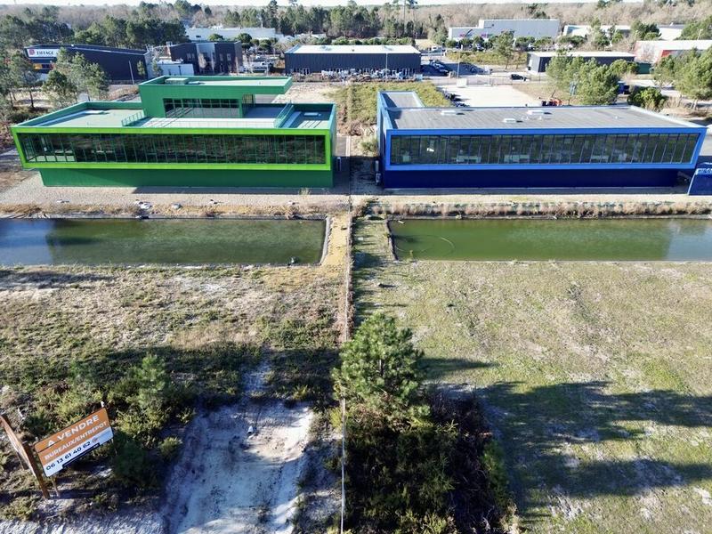 Local d'activité / Entrepôt - 1 500 m²