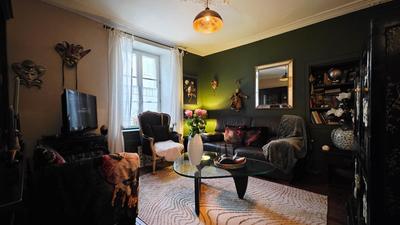 Maison - 141 m² - 9 pièces