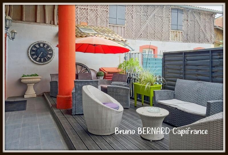 Maison - 733 m² - 23 pièces