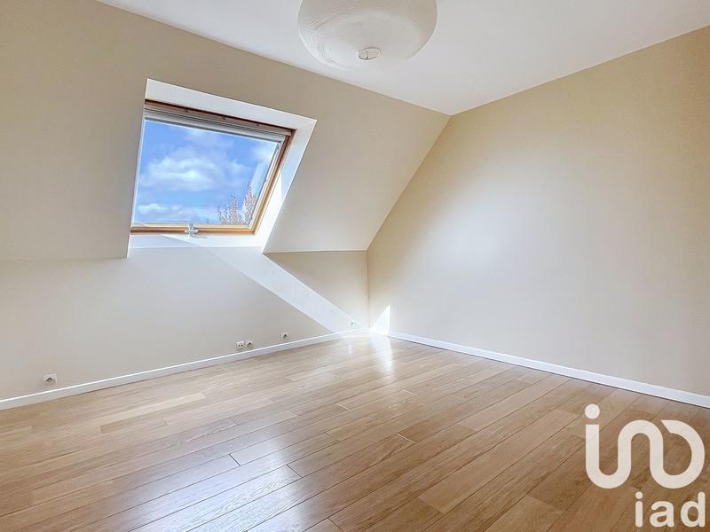 Maison - 210 m² - 7 pièces