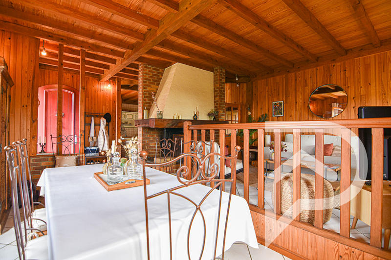 Maison - 110 m² - 5 pièces