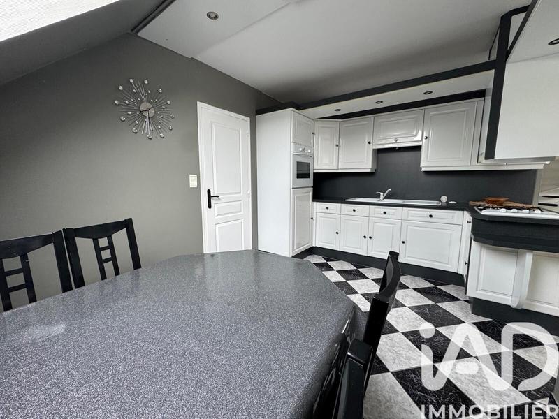 Maison - 137 m² - 5 pièces