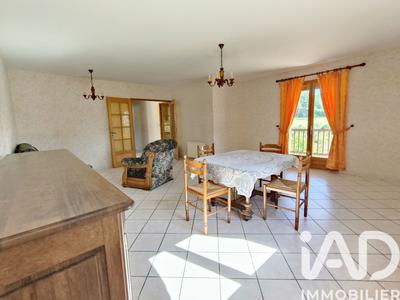 Maison - 93 m² - 4 pièces