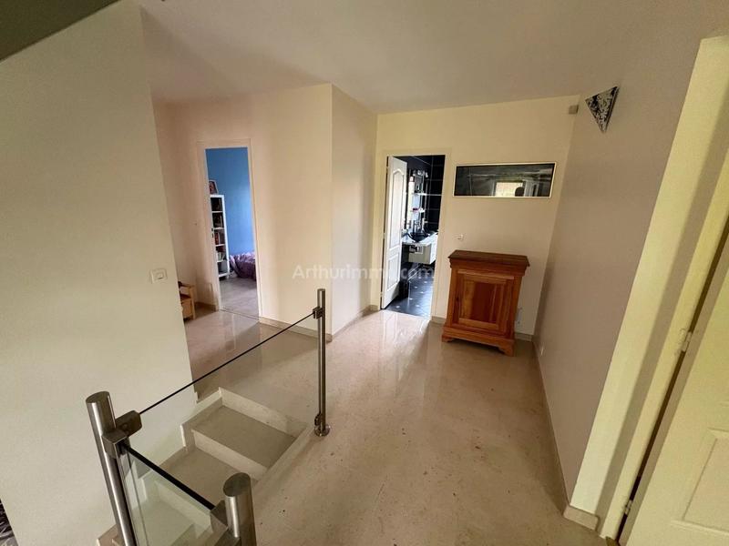 Maison - 174 m² - 8 pièces