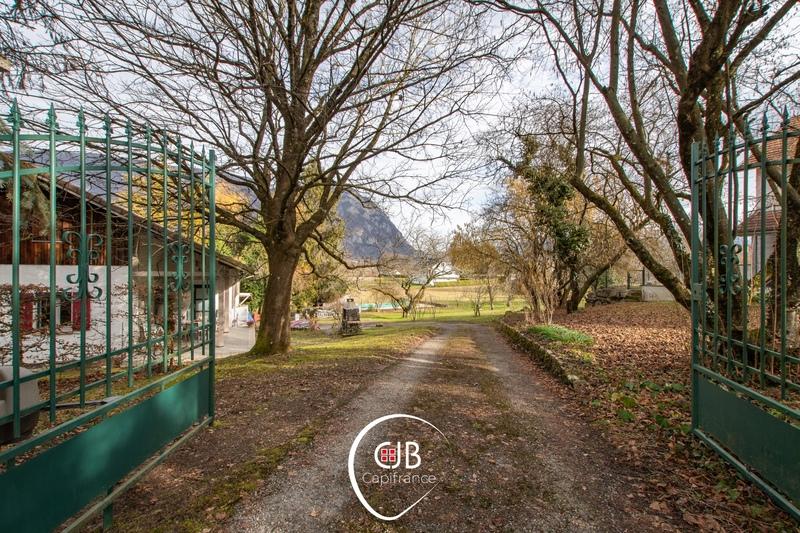 Maison - 191 m² - 6 pièces