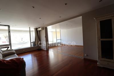 Fonds de commerce - 120 m²