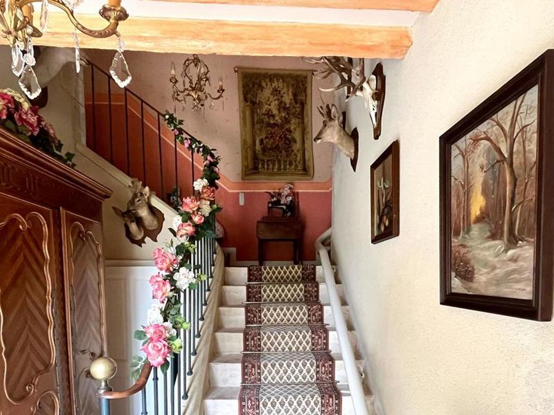 Demeure - 145 m² - 7 pièces