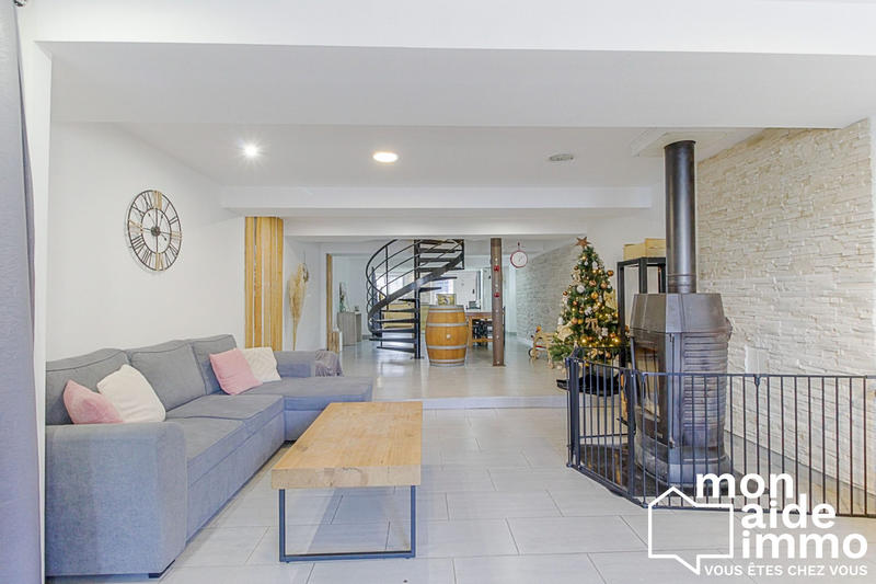 Maison - 144 m² - 5 pièces