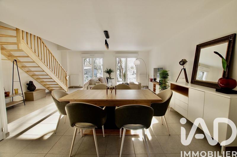 Maison - 84 m² - 4 pièces