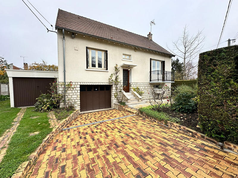 Maison - 89 m² - 5 pièces