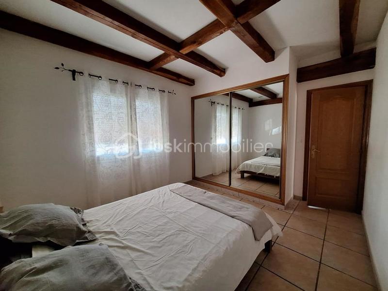 Villa - 180 m² - 6 pièces