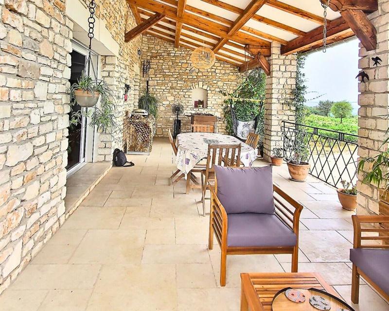 Maison - 300 m² - 7 pièces