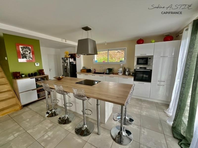 Maison - 144 m² - 6 pièces