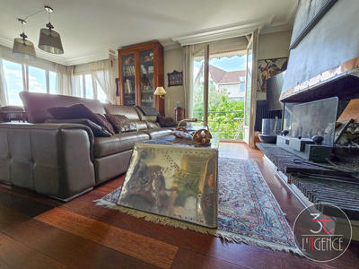 Maison - 192 m² - 8 pièces