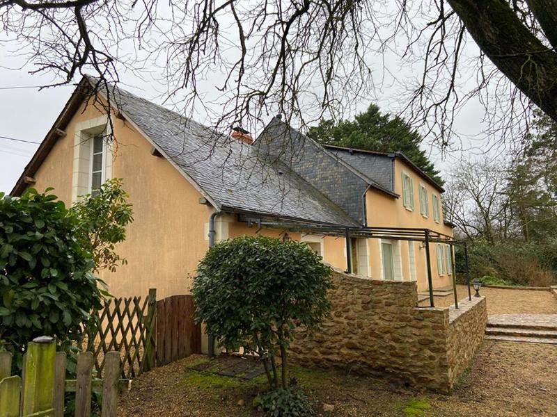 Maison - 168 m² - 8 pièces