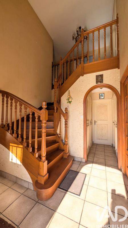 Maison - 121 m² - 6 pièces