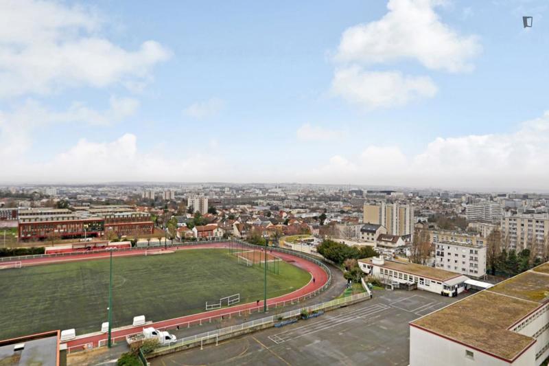 Chambre - 10 m² - 5 pièces