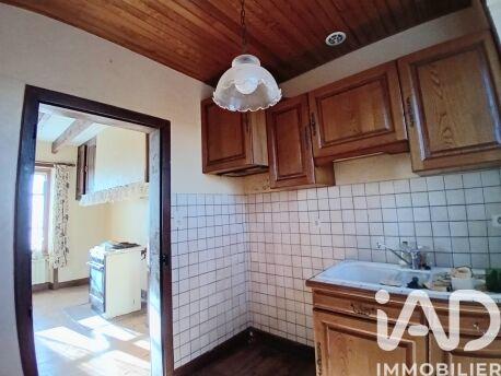 Maison - 99 m² - 5 pièces