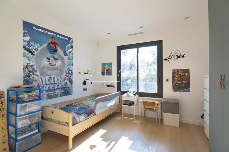 Villa - 324 m² - 7 pièces