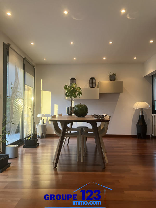 Maison - 148 m² - 5 pièces