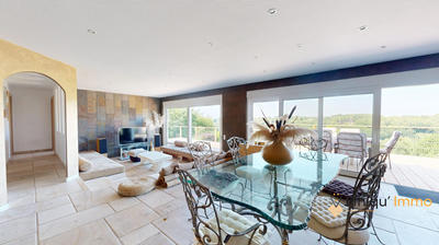 Maison - 131 m² - 6 pièces